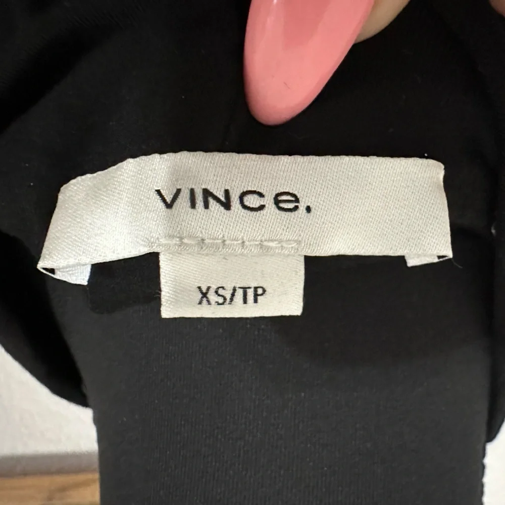 Vince Ruched Long-Sleeve Turtleneck Dress in Black - Size XS - Picture 6 of 8